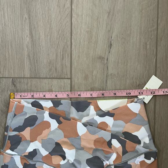Aerie Women’s 7/8 High Rise Camo Sands Crossover Leggings Size L - Picture 9 of 10